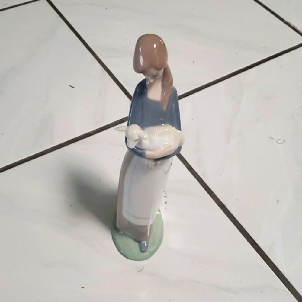 Vintage unique rare "LLadro" Lady with sheep porcelain sculpture, Spain